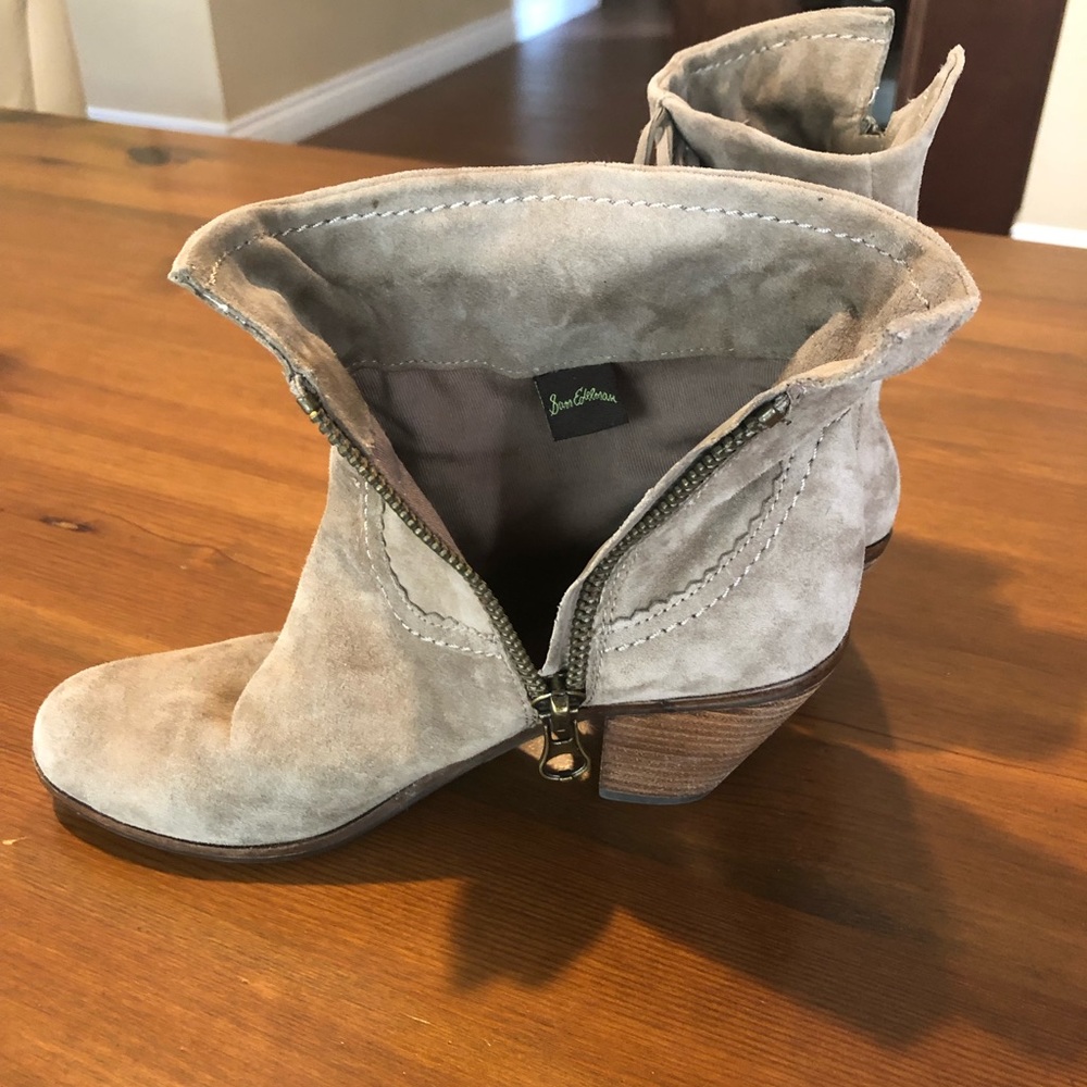 Booties - Picture 5 of 6